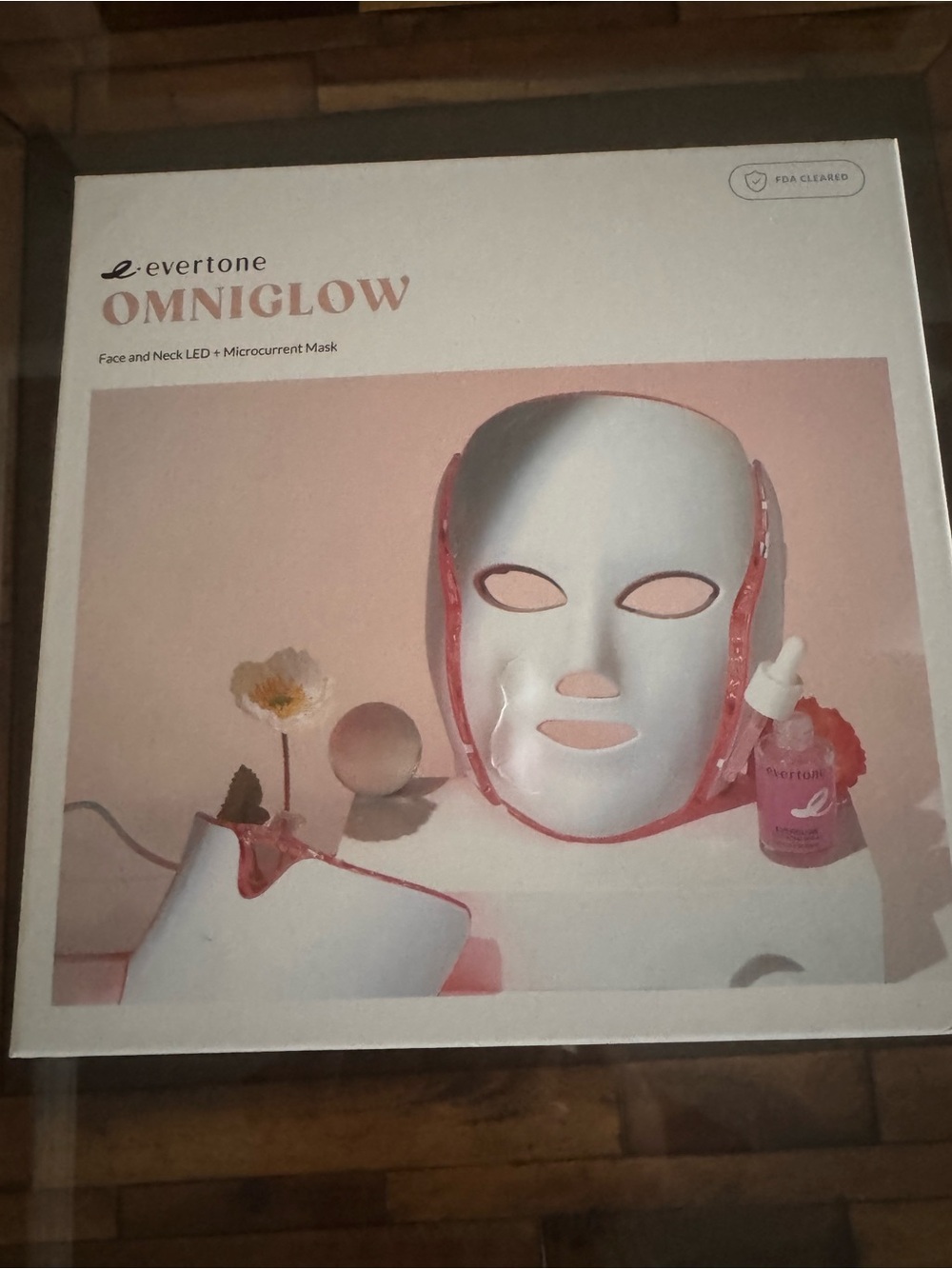 Evertone OMNIGLOW LED Face & Neck Mask - White and Pink